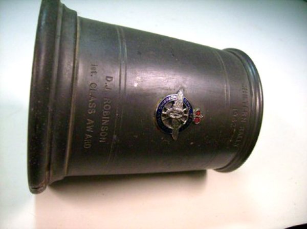 画像3: ピューター　1962D.J.Robinson (3)