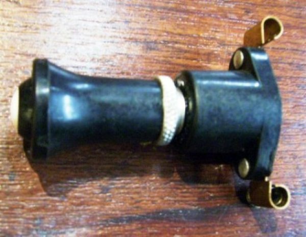 画像2: スイッチ　Lucas製　汎用　未使用：フォグランプ等に用いられる (2)