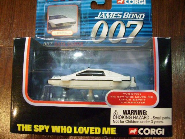画像2: ミニカー　　Corgi　「007　The spy who loved me」 (2)