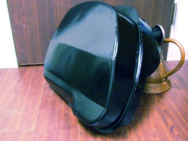 画像2: 右フュエル　タンク　純正　リペイント済み (2)