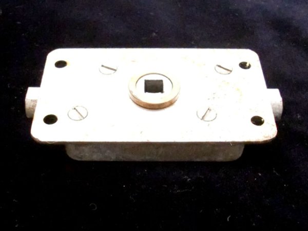 画像2: Mini　Estate用（カントリーマン・トラベラー・バン）　リア　ドアロック　未使用 (2)