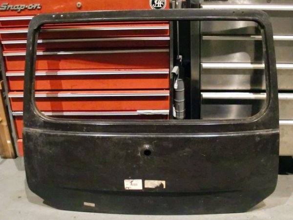 画像2: ADO16 (オースチン・モーリス1100,1300) 　リア・ゲートASSY　未使用 (2)