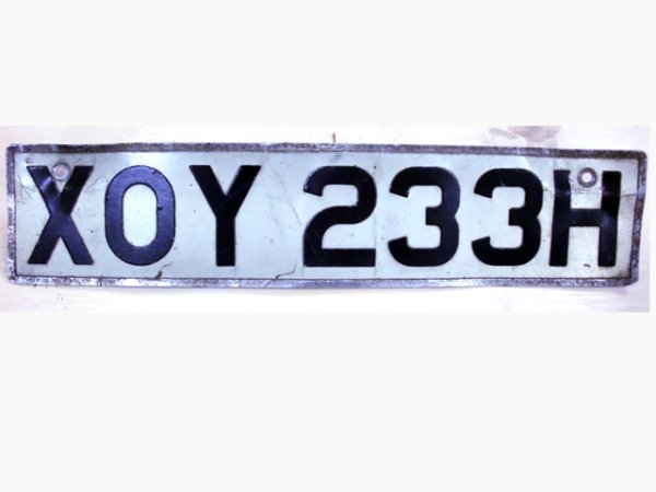 画像2: 英国　ナンバープレート　ペア(前後）  XOY233H (2)